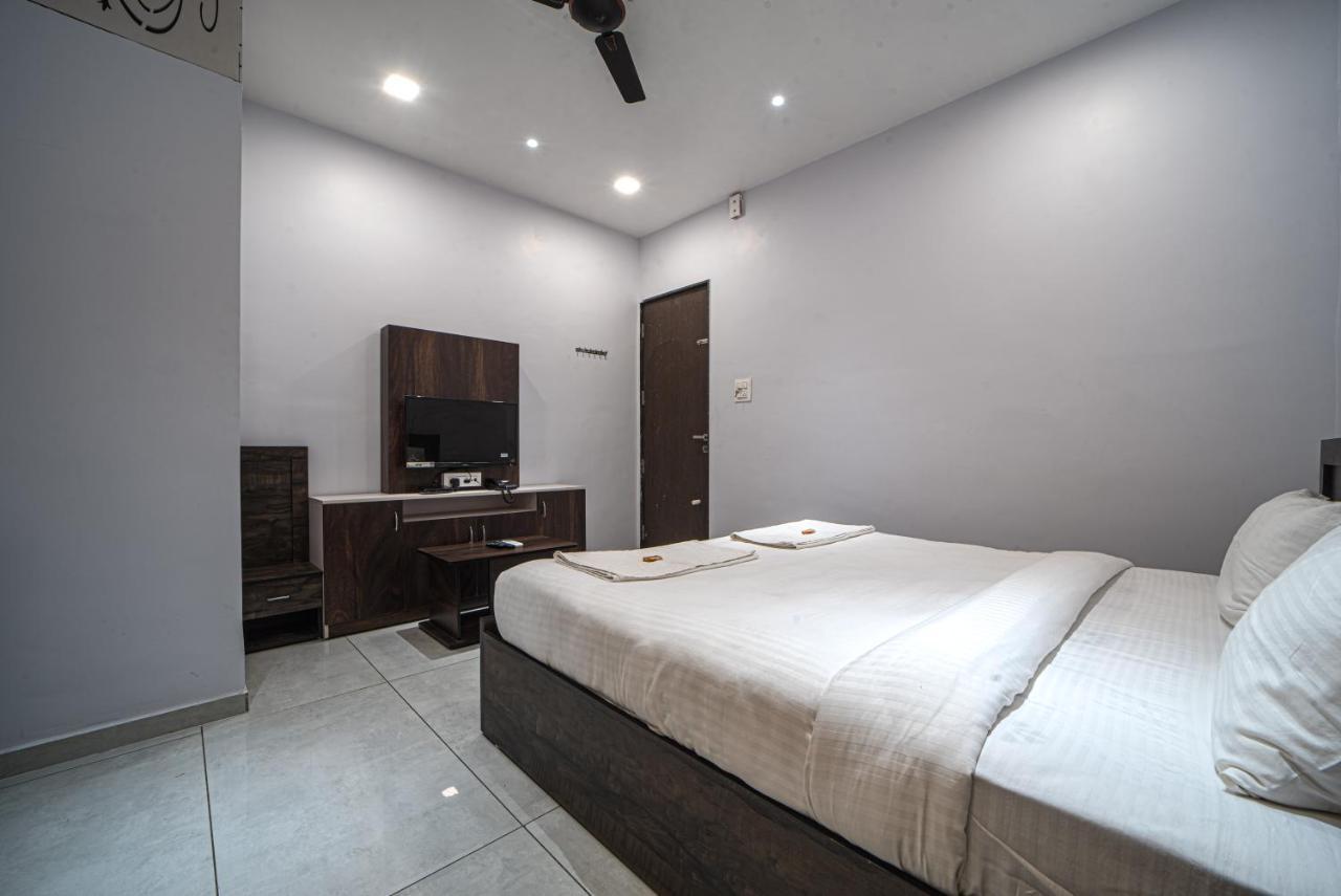 Hotel Saheb Kolhapur Eksteriør billede